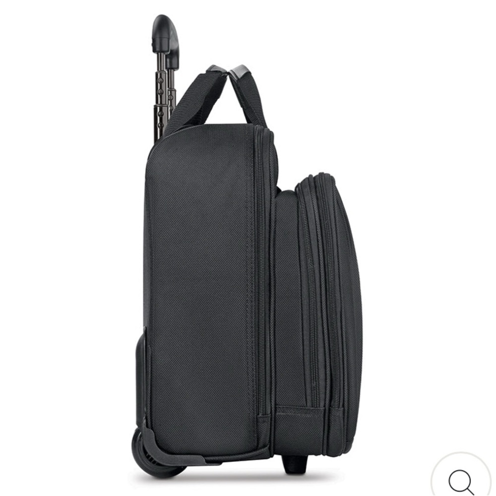 Solo NY Bryant rolling case; never used - Picture 2 of 9